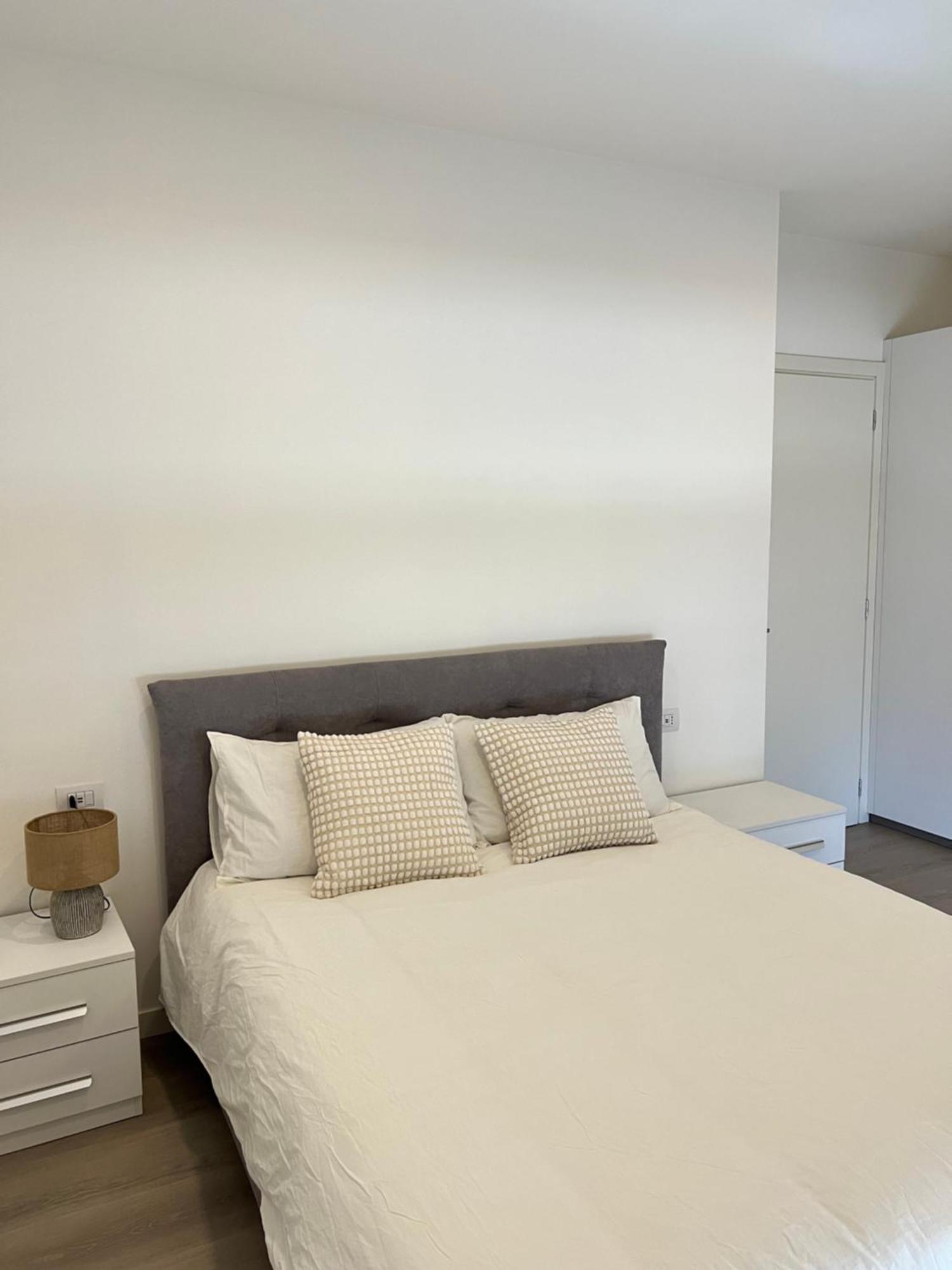 Dreamers Apartment Tirano Esterno foto