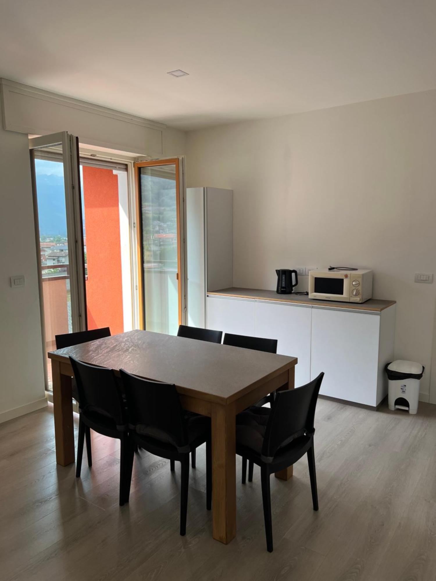 Dreamers Apartment Tirano Esterno foto